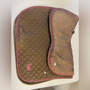 Oglivy Equestrian saddle pads
